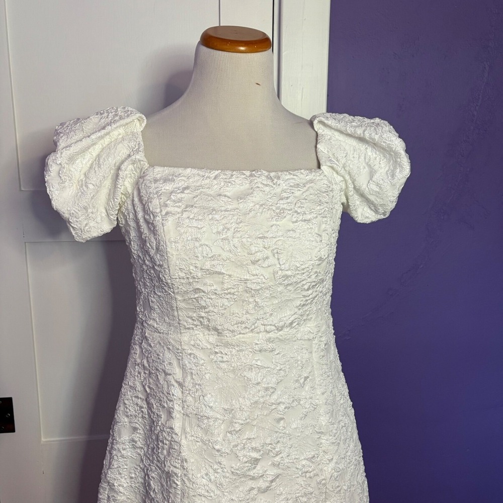 ASTR The Label Raina Off Shoulder Puff Sleeve Crinkle Mini Dress - White - Large - Picture 3 of 9